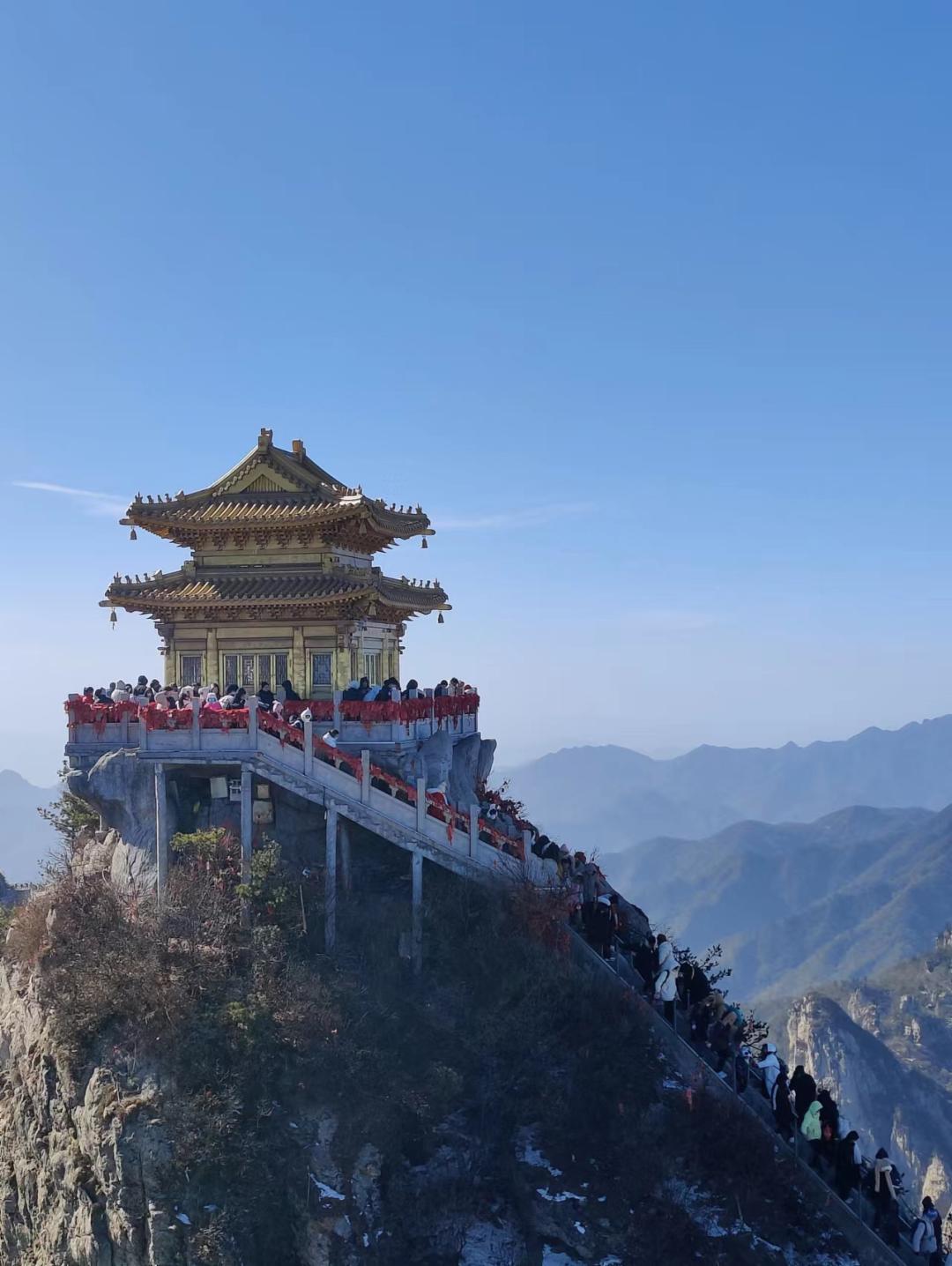 雪后老君山仙侠氛围感拉满,雪后老君山仙境氛围浓厚